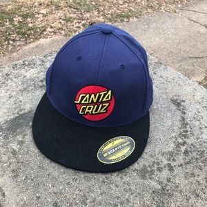 Red dot cap Santa Cruz